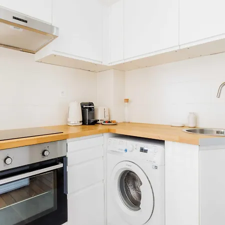 Flat With Balcony 1bdr 2p - Batignolles Daire