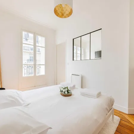 Flat With Balcony 1bdr 2p - Batignolles Daire *