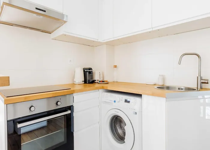 Flat With Balcony 1bdr 2p - Batignolles Appartamento