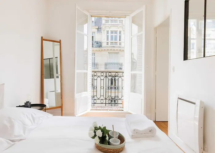 Flat With Balcony 1bdr 2p - Batignolles パリ